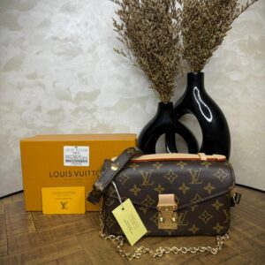 Sac Louis Vuitton Pochette Métis East-West en Toile Monogram