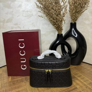 Sac Gucci Emblem petit format en cuir
